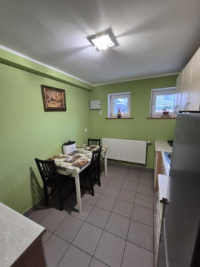 Apartament Premium, Mosty